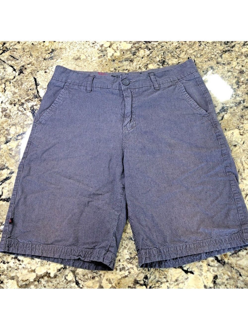 Vintage Size 32 X 10 Gotcha Mens Shorts Grey 100% Cotton Comfy Causal VTG KH